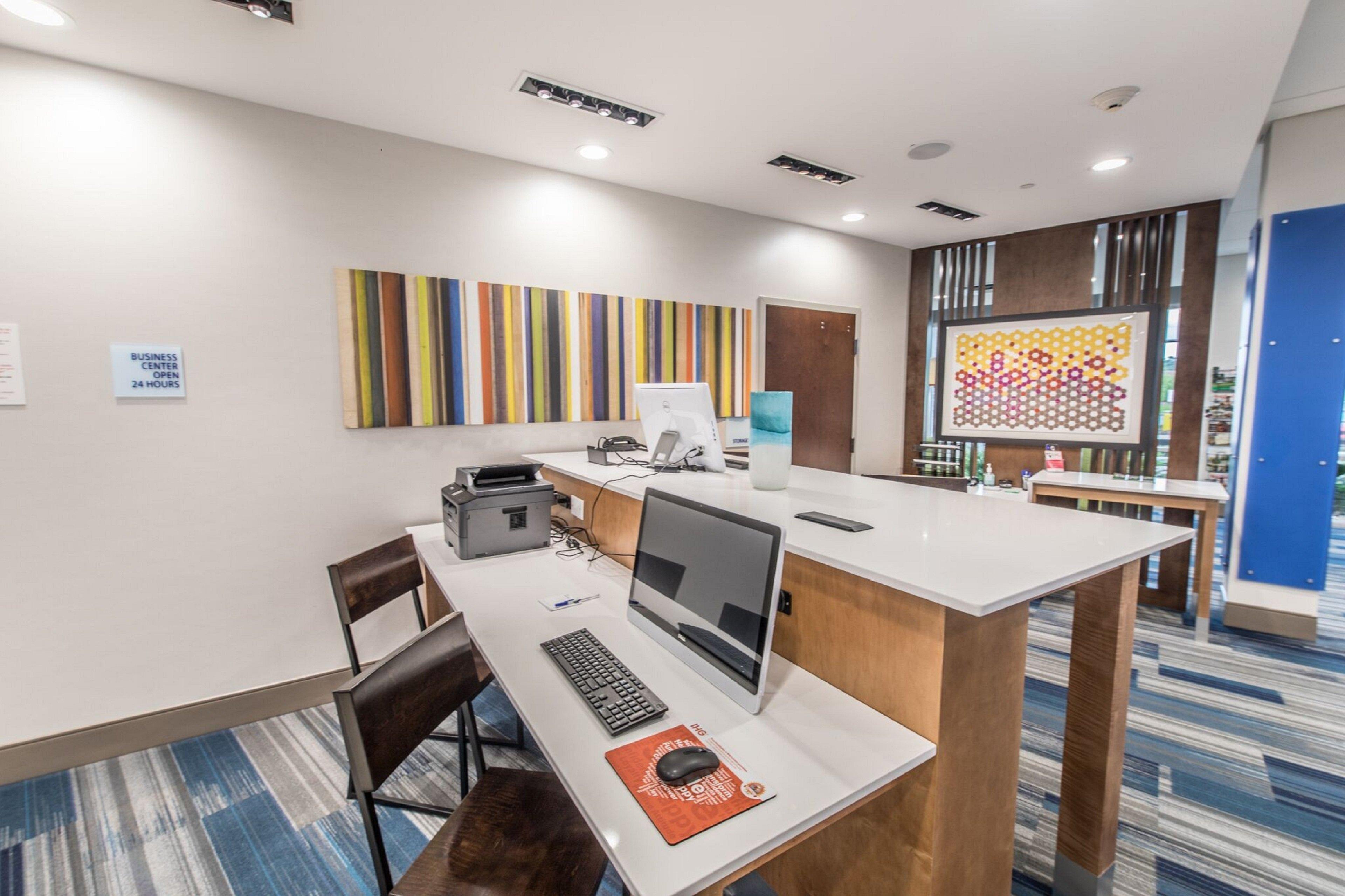 Holiday Inn Express & Suites - Milledgeville, An Ihg Hotel Екстериор снимка