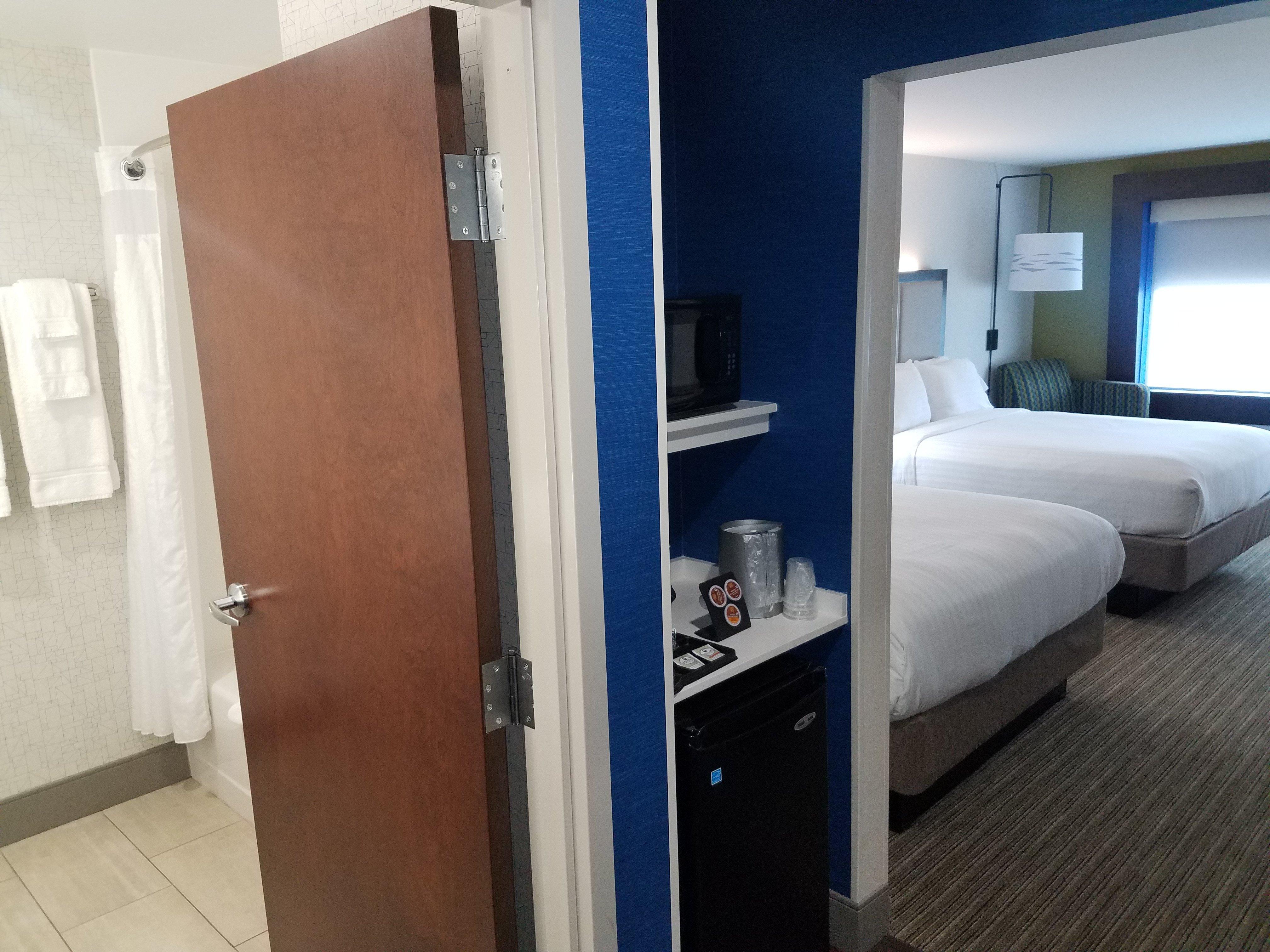 Holiday Inn Express & Suites - Milledgeville, An Ihg Hotel Екстериор снимка